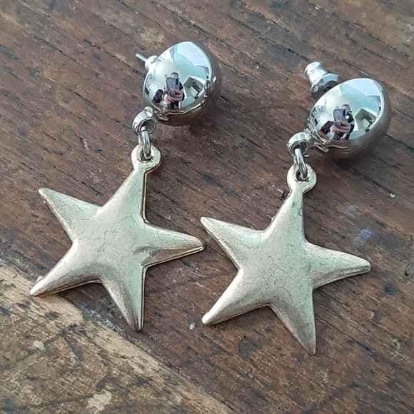 Vtg Gold & Silver Star Dangle Studs Statement Celestial Costume Earrings - Picture 2 of 4